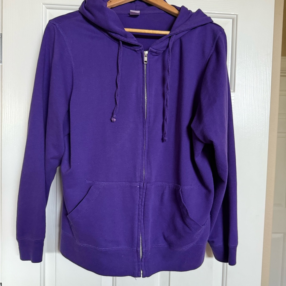 Women’s Zip Up Hoodie